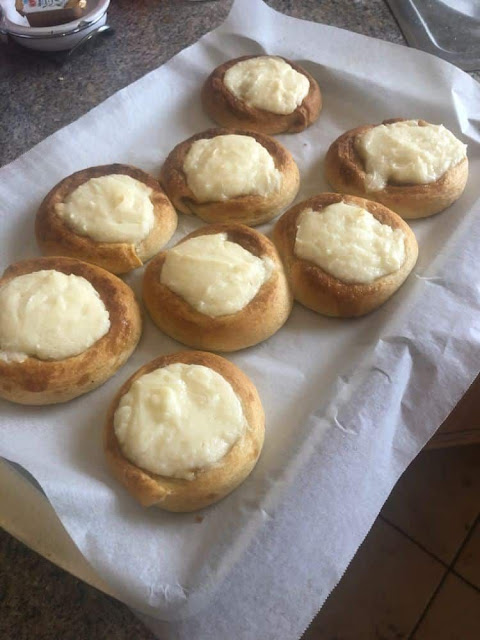 Danishes with Crescent Cheese