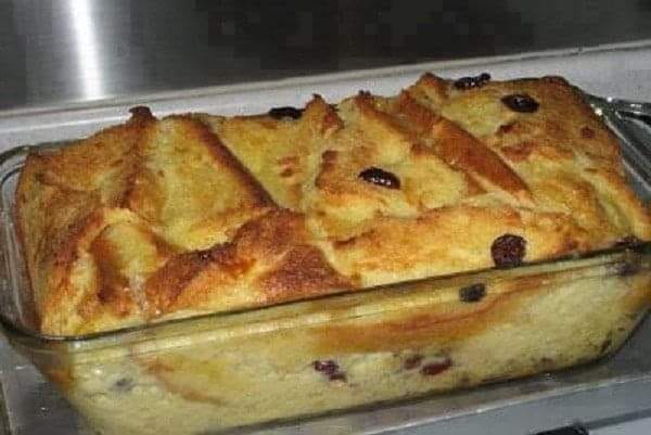 PUDDING WITH BREAD AND BUTTER