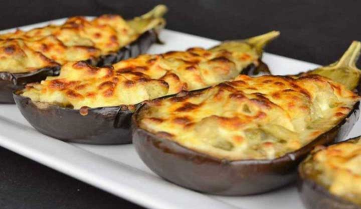 stuffed eggplant with chicken and finger-licking cheese