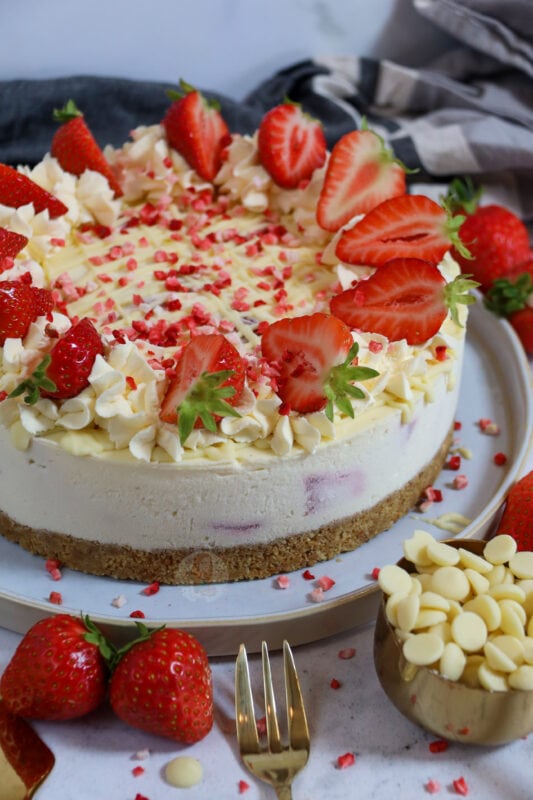 Strawberry White Chocolate Cheesecake