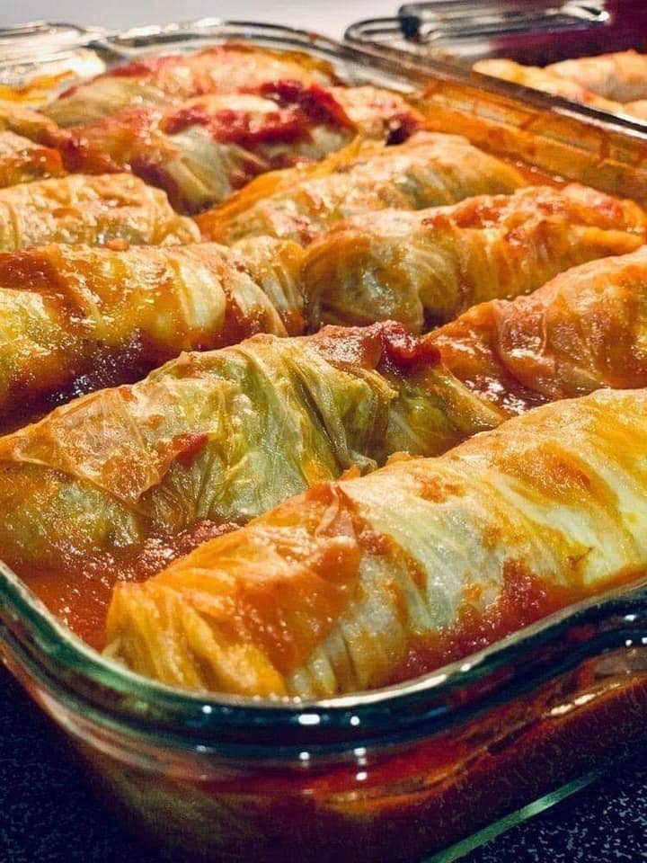 STUFFED CABBAGE ROLLS IN THE OLD STYLE