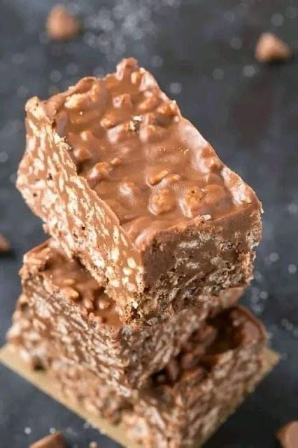 Every Chocolate Lover’s Dream: The Ultimate No-Bake Homemade Crunch Bars Recipe!