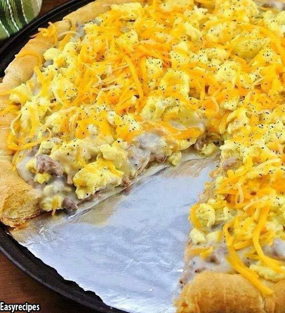 Breakfast Pizza with Sausage Gravy