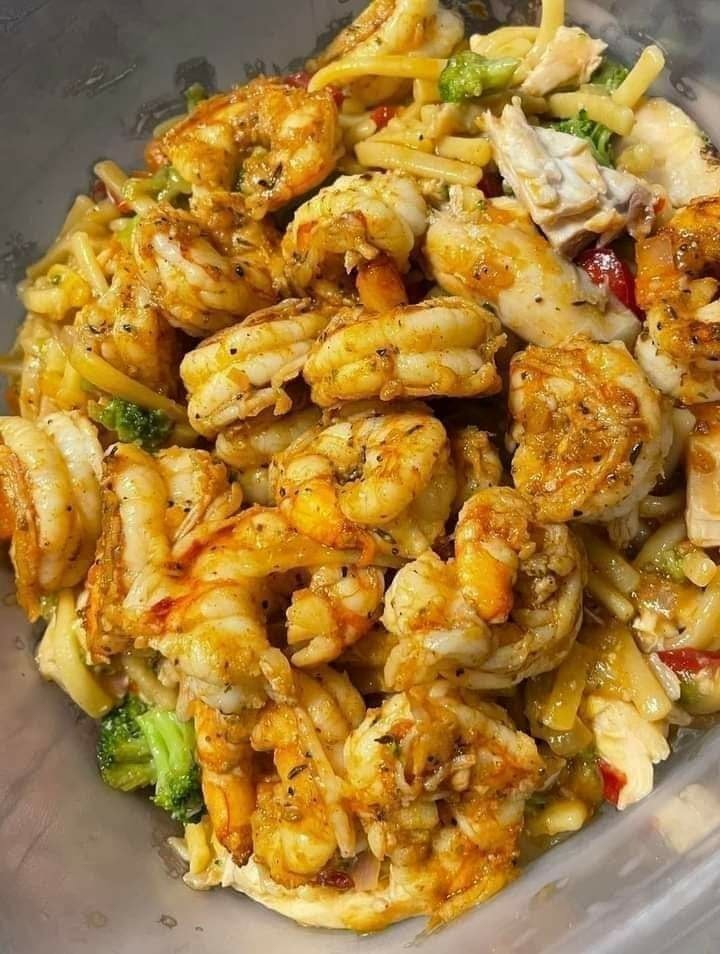 Stir fried of shrimp and chicken