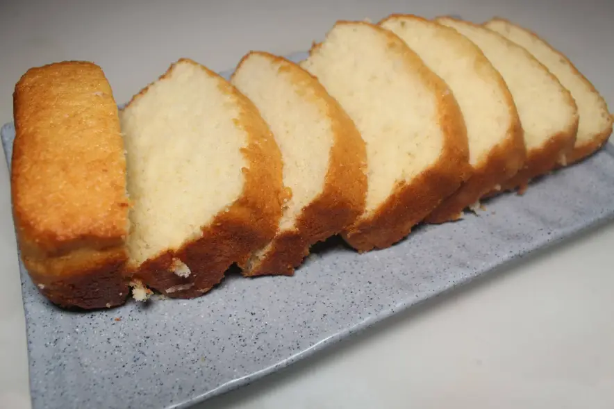 Cake with Super Moist Hot Milk Sponge