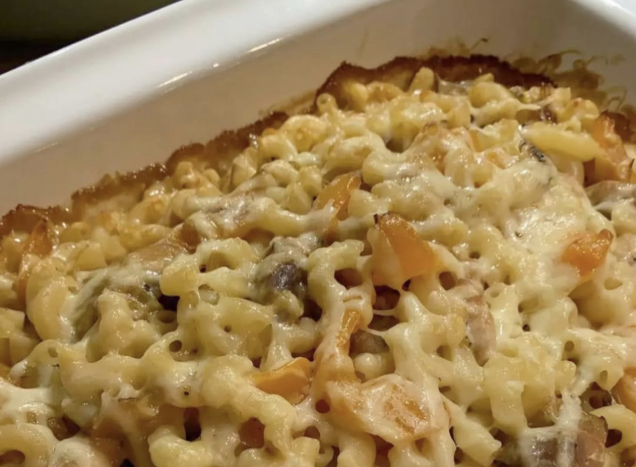 MACARONI WITH CHICKEN RANCH AND CHEESE