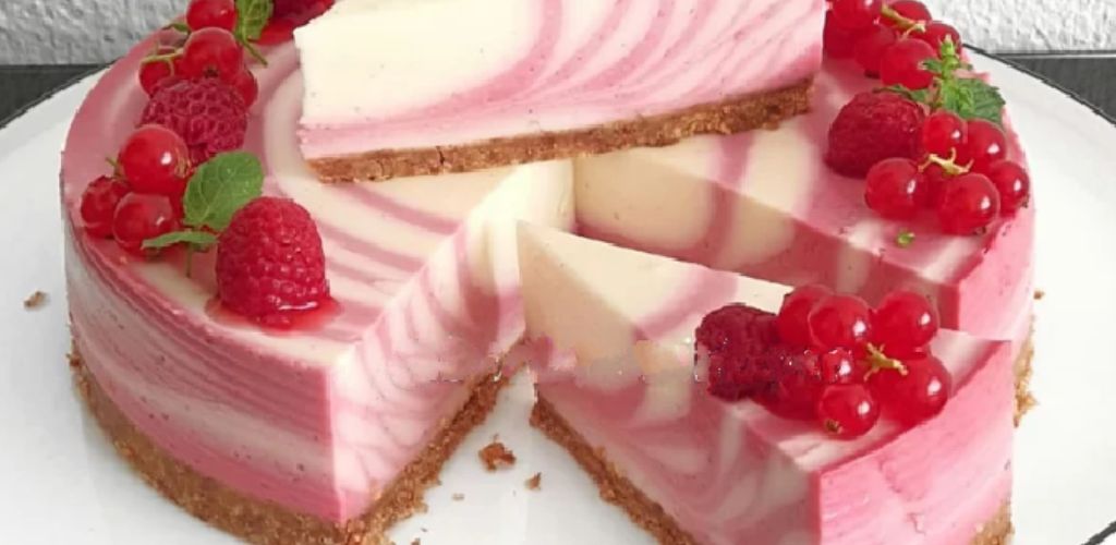 Raspberry Zebra Cheesecake No-Bake