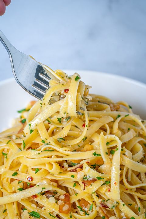 Amazing Fettucine Aglio e Olio (I Oy)