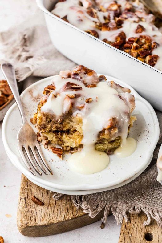 Easy Cinnamon Roll Casserole