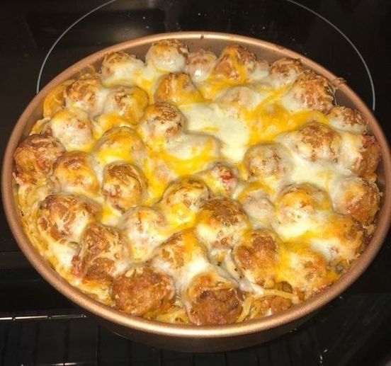 Baked Spaghetti and Meatballs: The Perfect Family Meal