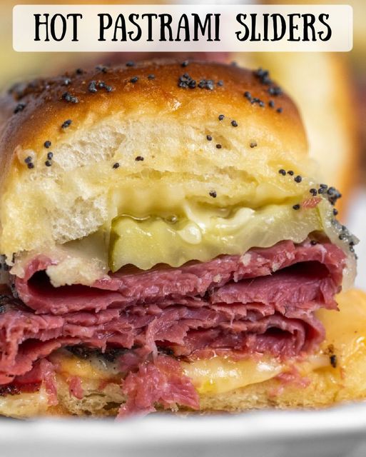 Hot Pastrami Sliders: A Delicious Twist on a Classic Sandwich