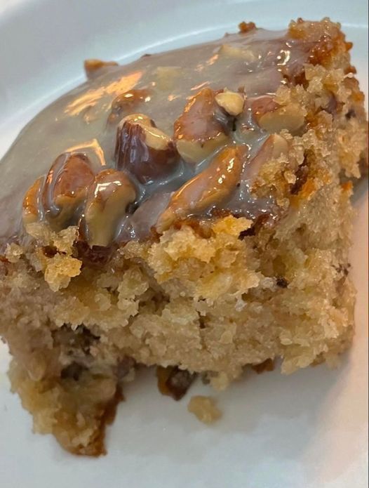 CLASSIC PRALINE PECAN CAKE: A DELECTABLE DELIGHT