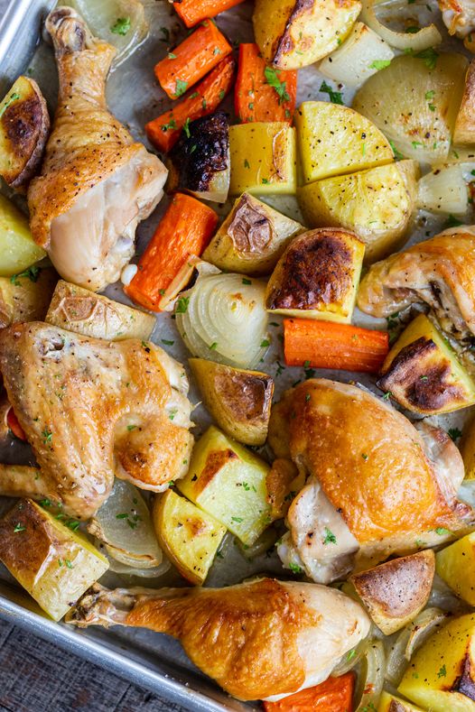 Roasted Chicken and Potatoes in One Pan