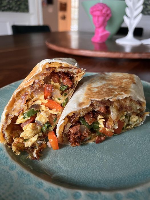 Enjoy a Delicious Breakfast with Flavorful Breakfast Burritos