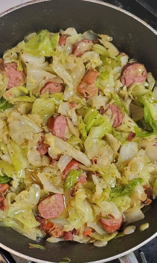 Flavorful Comfort: The Irresistible Appeal of Fried Cabbage with Bacon, Onion, and Garlic