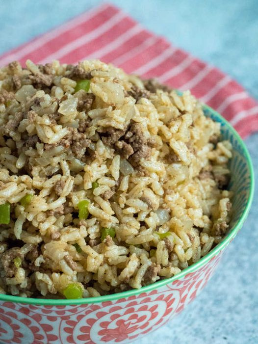 Copycat Popeye’s Cajun Rice: A Hearty and Flavorful Dish