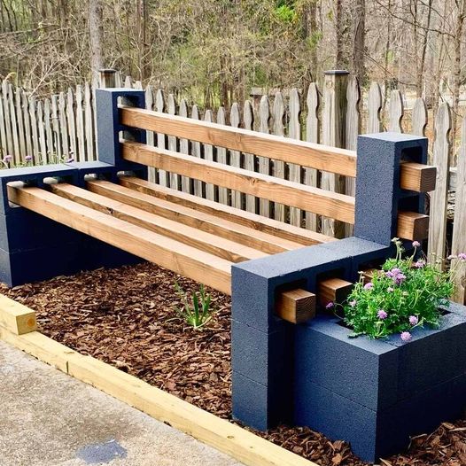 DIY Cinder Block Bench: Affordable and Stylish Outdoor Seating