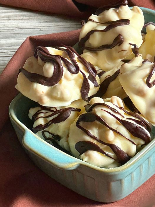 Amish Zebra Cashew Clusters: A Perfect Treat for Any Occasion