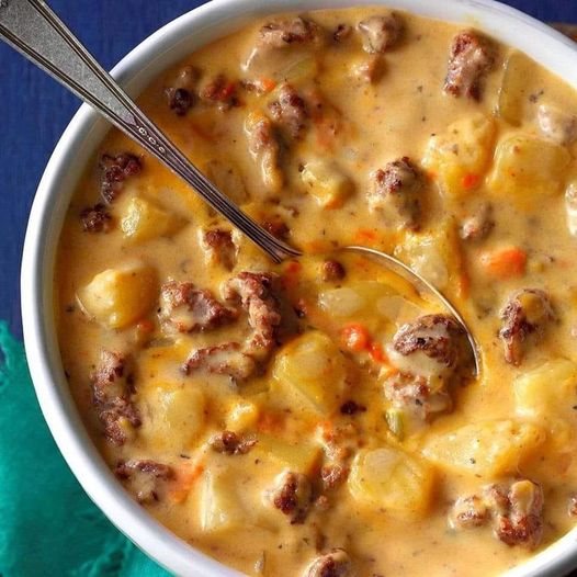 Creamy Potato & Hamburger Soup