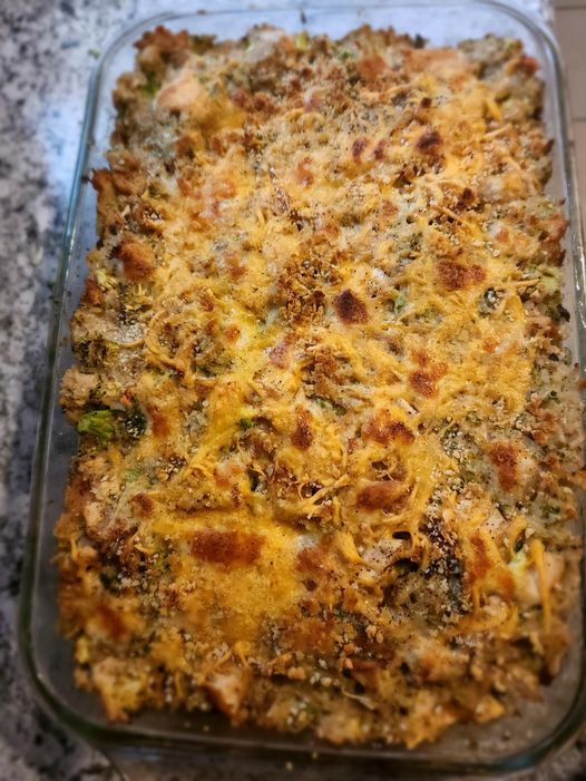 Delicious and Healthy Skinny Chicken Broccoli Casserole