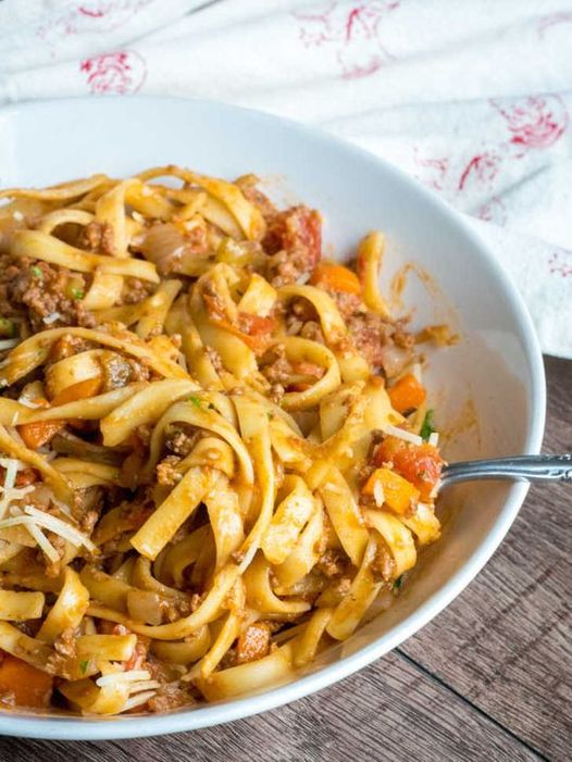 One-Pot Pasta Bolognese: A Quick and Easy Recipe