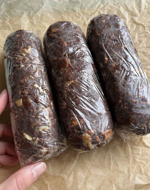 Chocolate “Salami”: A Fun and Easy Italian Treat!