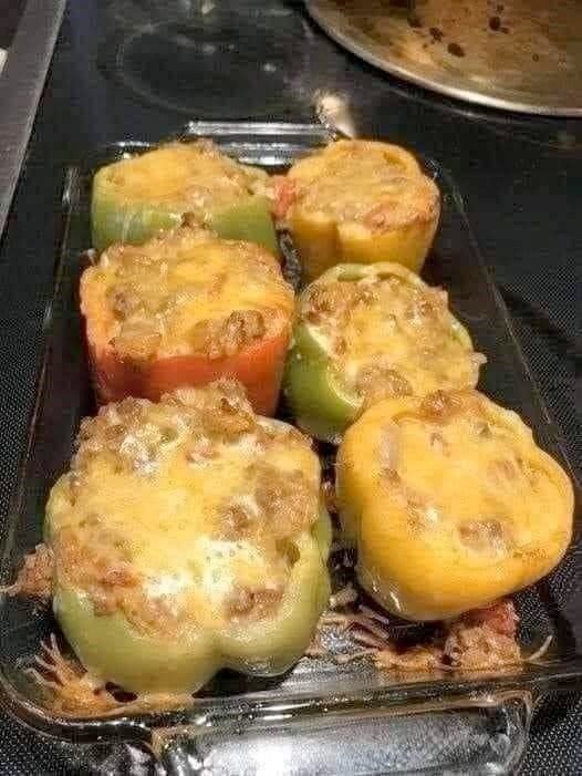 Taco Stuffed Bell Peppers: A Flavorful and Keto-Friendly Recipe