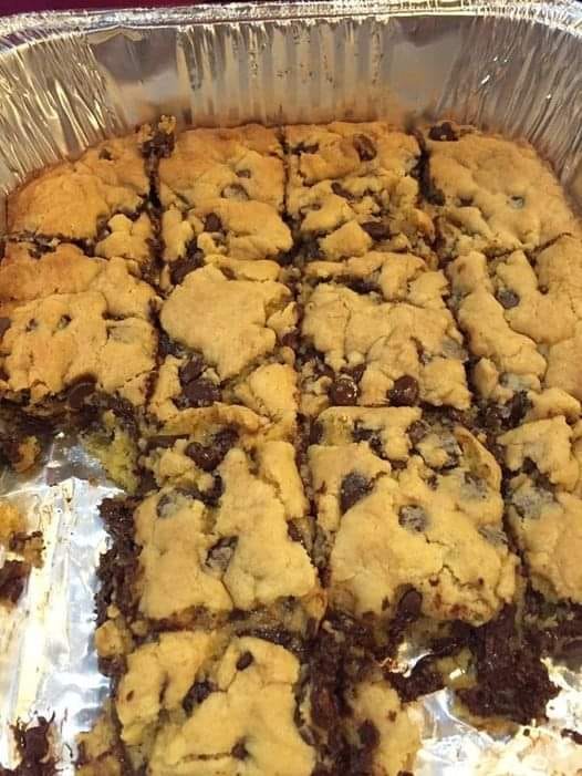 Lazy Chocolate Chip Cookie Bars: The Ultimate Quick and Easy Dessert