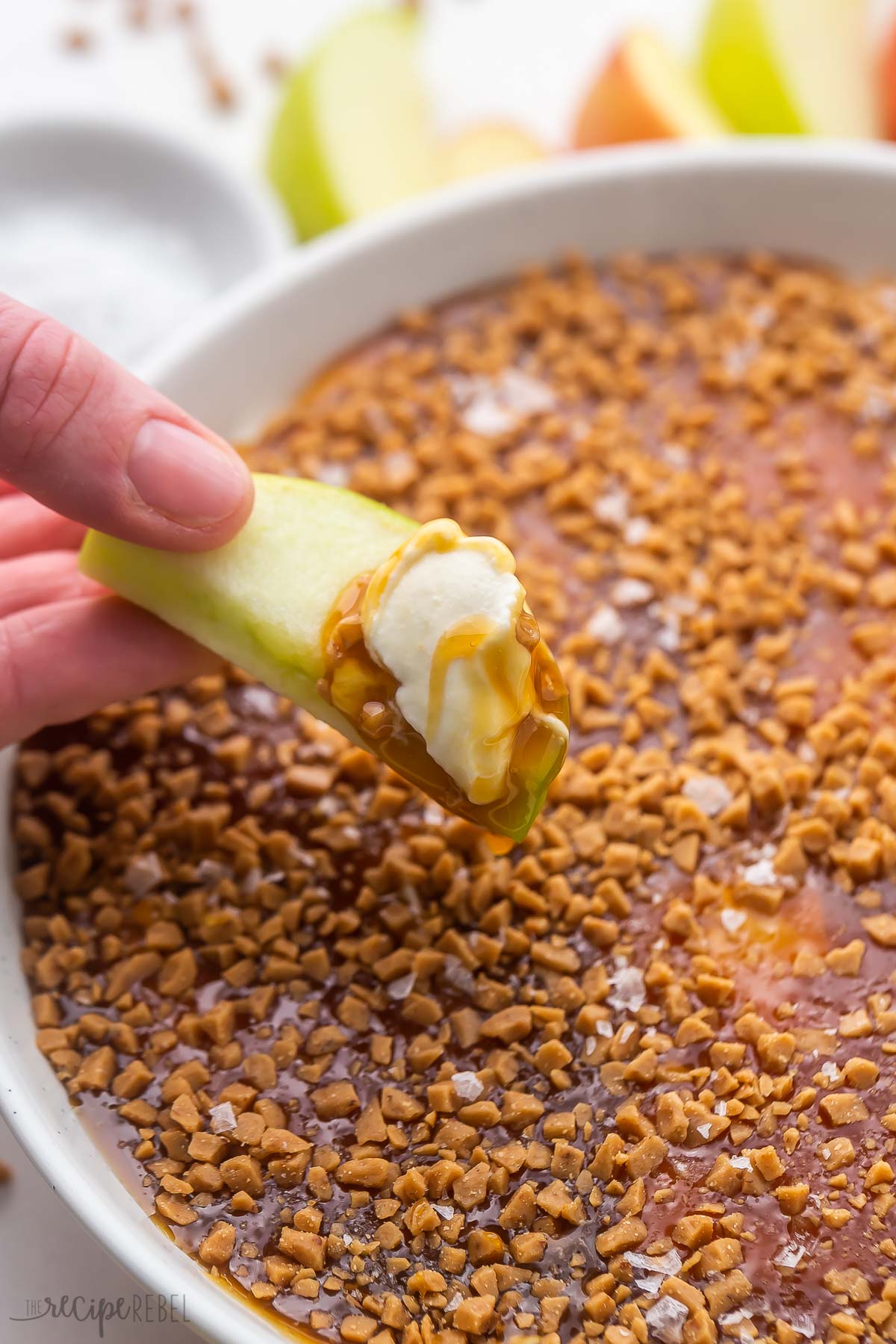 Caramel Apple Dip: Easy, Creamy, and Irresistibly Delicious!