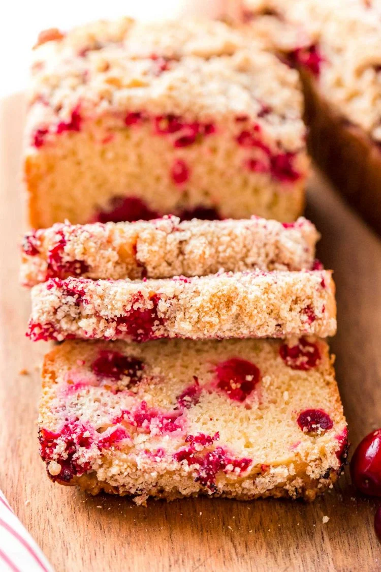 Rustic Cranberry Bread with Brown Sugar Crumble