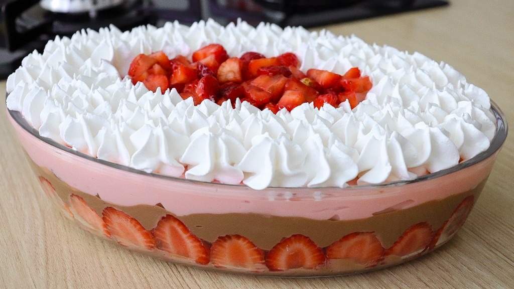 The Perfect Easter Treat: Strawberry and Chocolate Cream Dessert