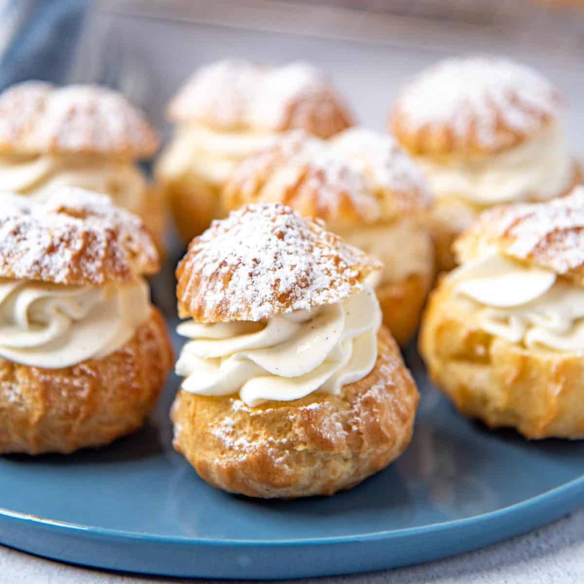 Mom’s Famous Cream Puffs: A Sweet Delight for Every Occasion!