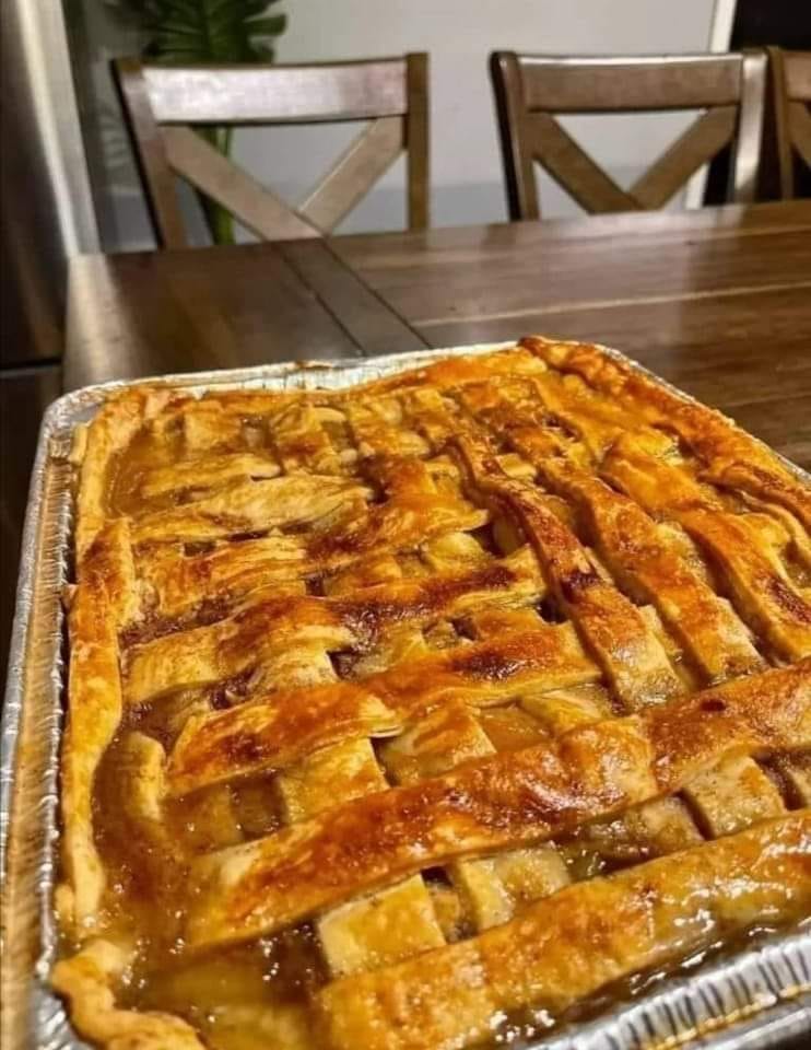 Grandma’s Peach Cobbler Pie: A Heartwarming Family Tradition