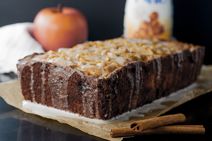 Country Apple Fritter Bread Delight: A Simple and Sweet Recipe