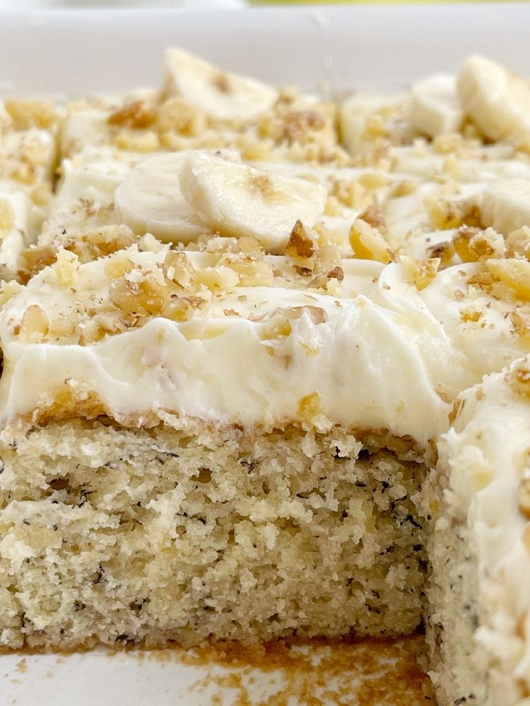 Delicious Banana Bread Cake with Cream Cheese Frosting