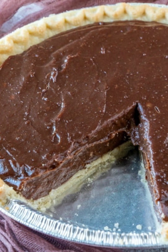 Grandma’s Chocolate Pie: A Delightful Family Tradition