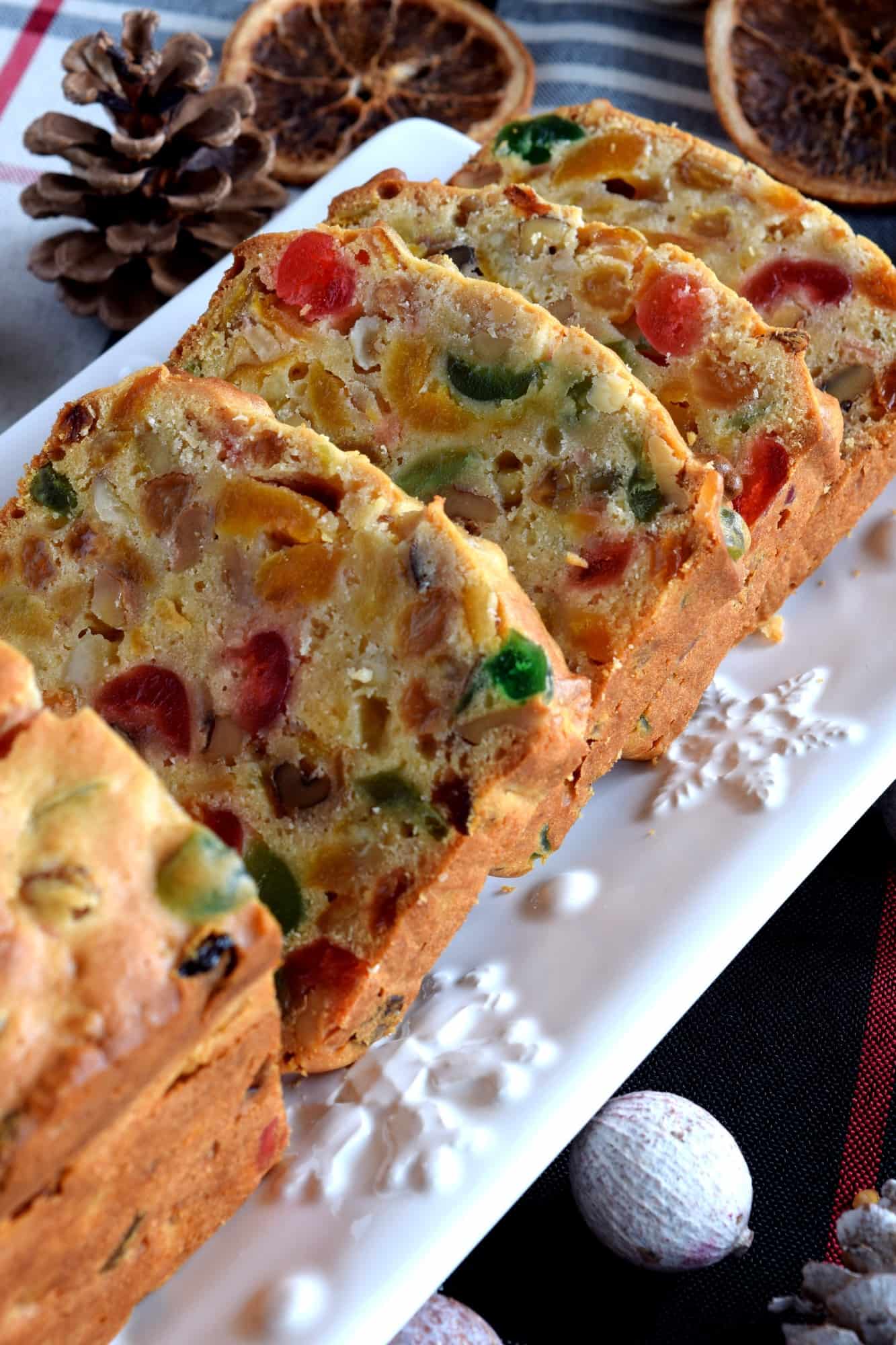 Delicious Apricot and Walnut Fruitcake Recipe: A Heartwarming Treat for Every Occasion