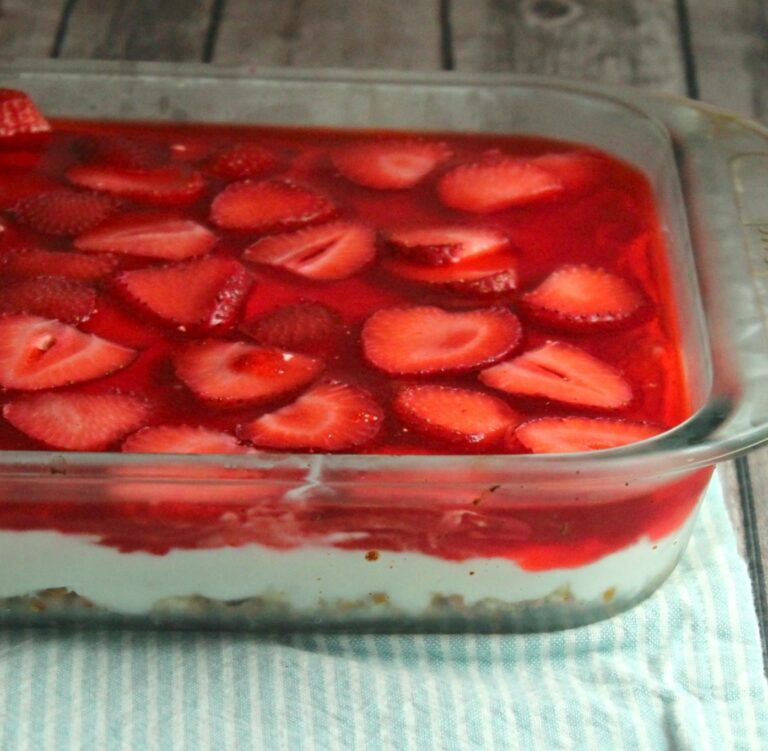 Strawberry Pretzel Salad!