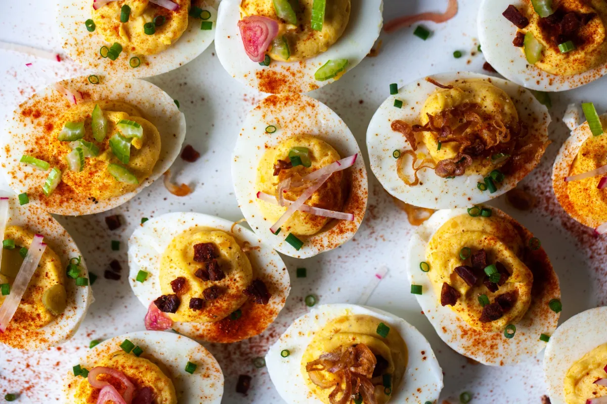 Impress Your Guests with Delicious Deviled Eggs!