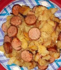 Sausage, Peppers, Onions, and Potatoes Skillet: A Tasty Classic Meal