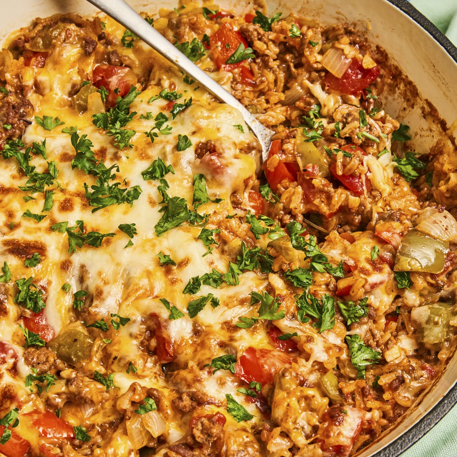 Irresistible Cheesy Ground Beef and Rice Casserole: A Recipe Worth Repeating