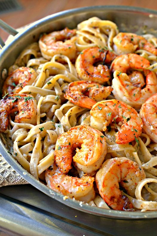 Creamy Shrimp Fettuccine Delight