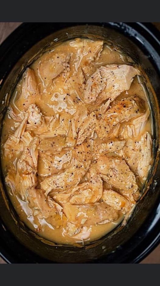 Easy Slow Cooker Chicken with Creamy Gravy