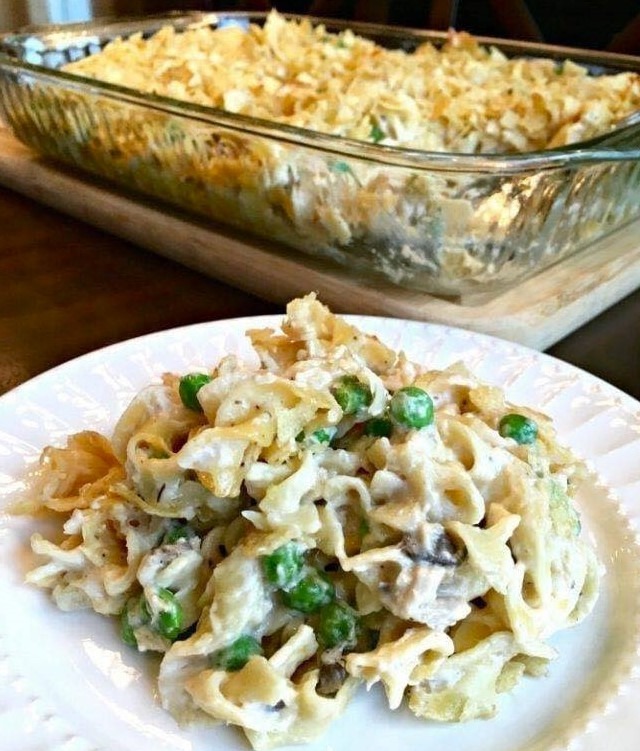 The Best Old Fashioned Tuna Noodle Casserole