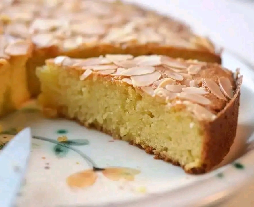 Belle-Maman’s Almond Cake: