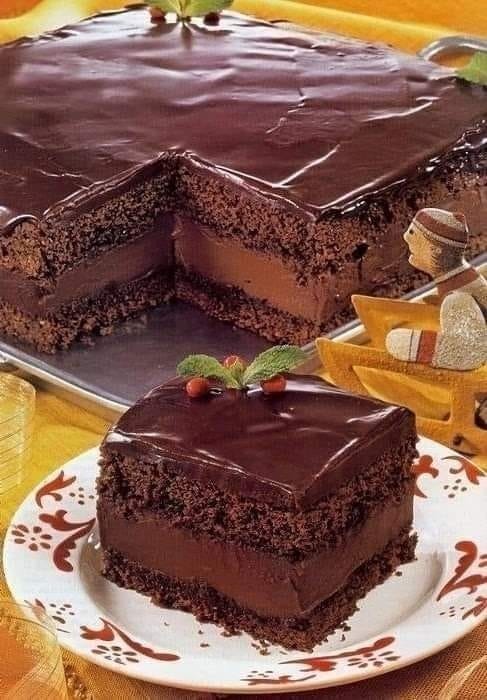 Mocha Layer Cake Filled with Chocolate and Rum