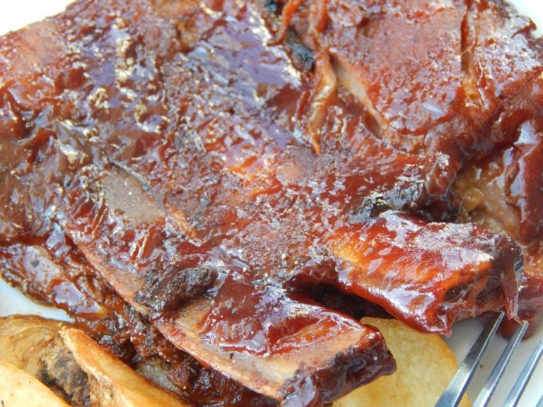 Easy Slow Cooker BBQ Ribs