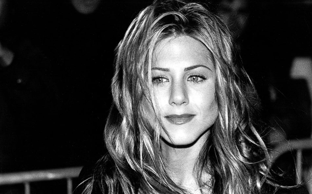 Jennifer Aniston: A Remarkable Journey of Courage and Elegance